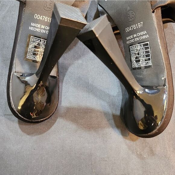 BRAND NEW FOREVER 21 SQUARE TOE SATIN THICK STRAP WOMEN'S SANDAL - Picture 11 of 15